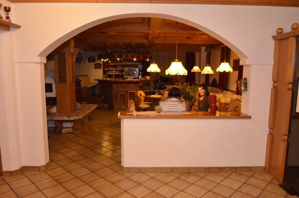 Hotel Albe Rocca Pietore Exterior photo