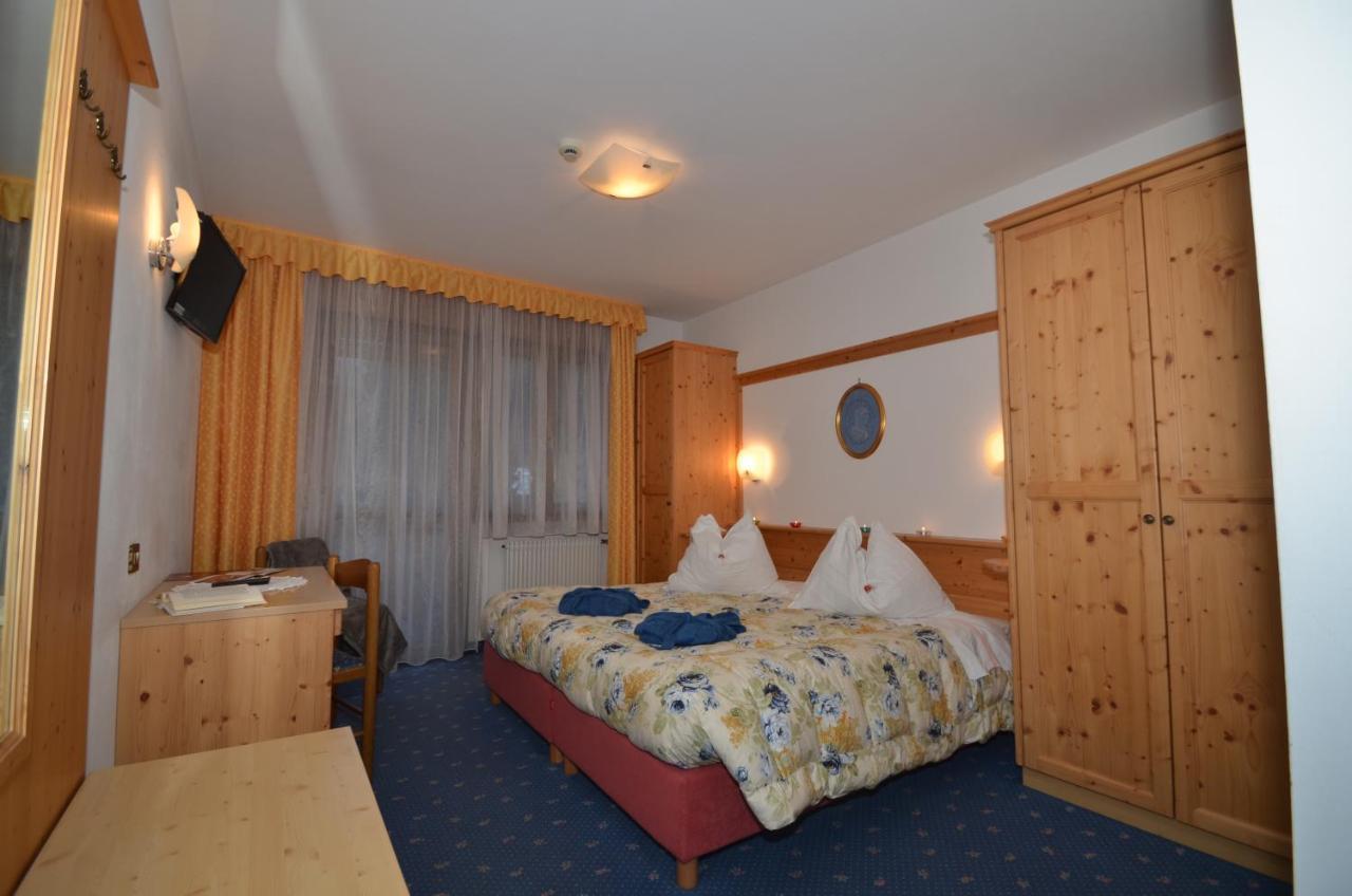 Hotel Albe Rocca Pietore Exterior photo