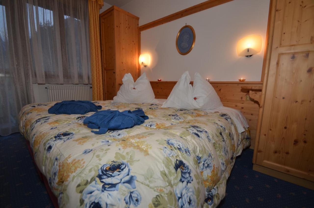 Hotel Albe Rocca Pietore Exterior photo